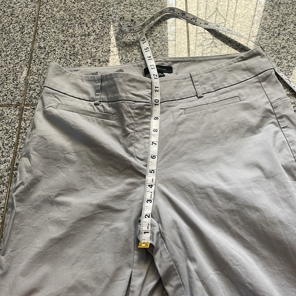 Ann Taylor Kate Crop Pant Size 10 - Picture 8 of 12